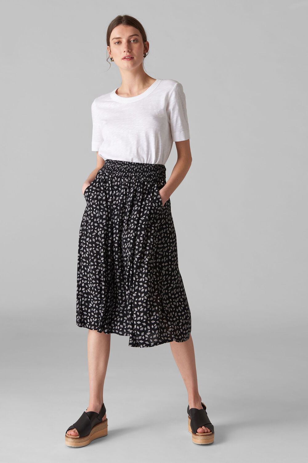 Gobi Print Textured Skirt Black and White