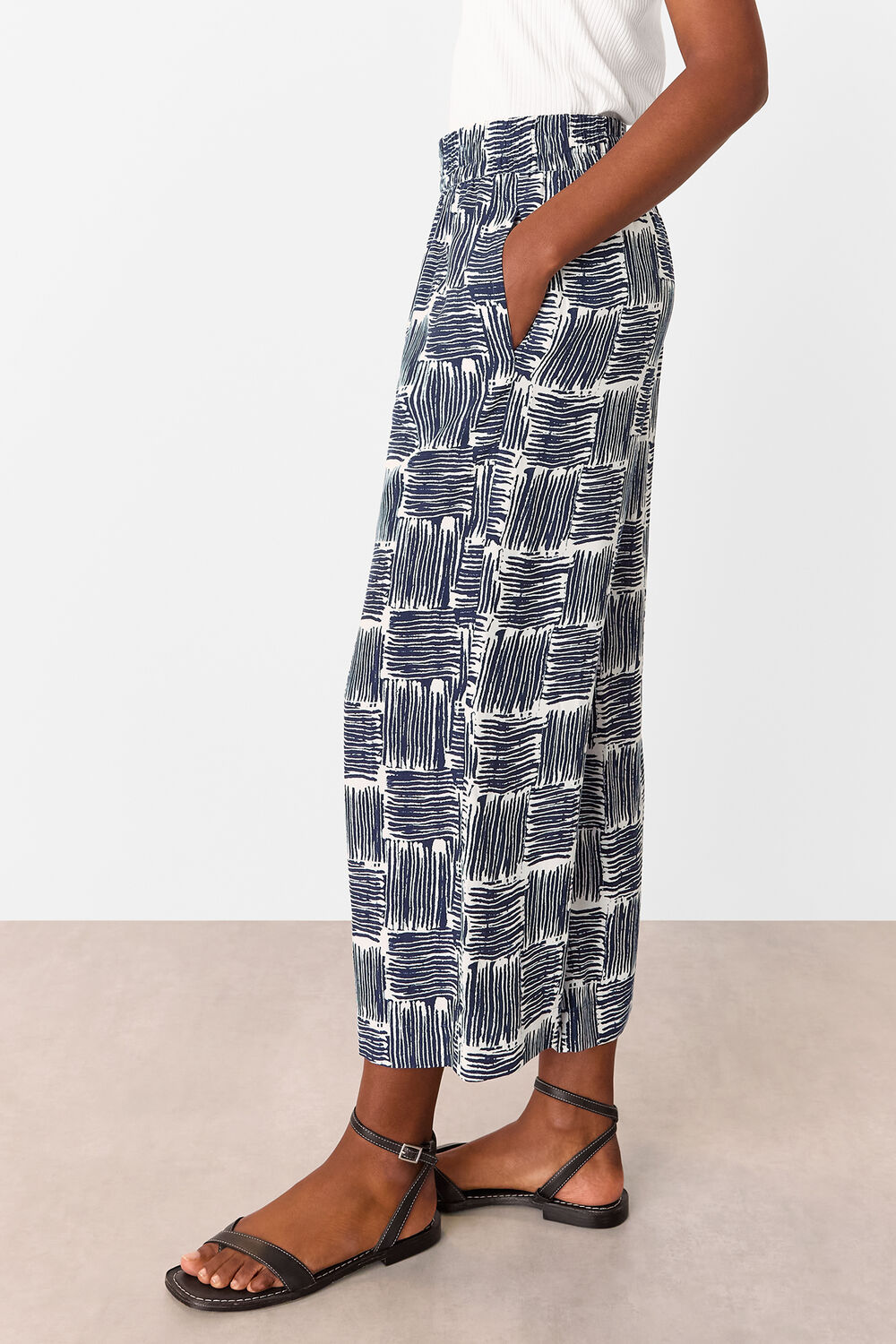 Hatch Squares Cropped Trouser