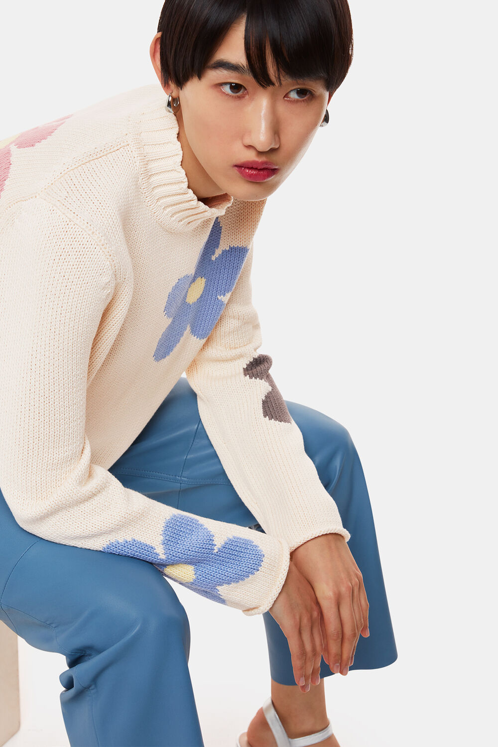 Flower Intarsia Cropped Knit