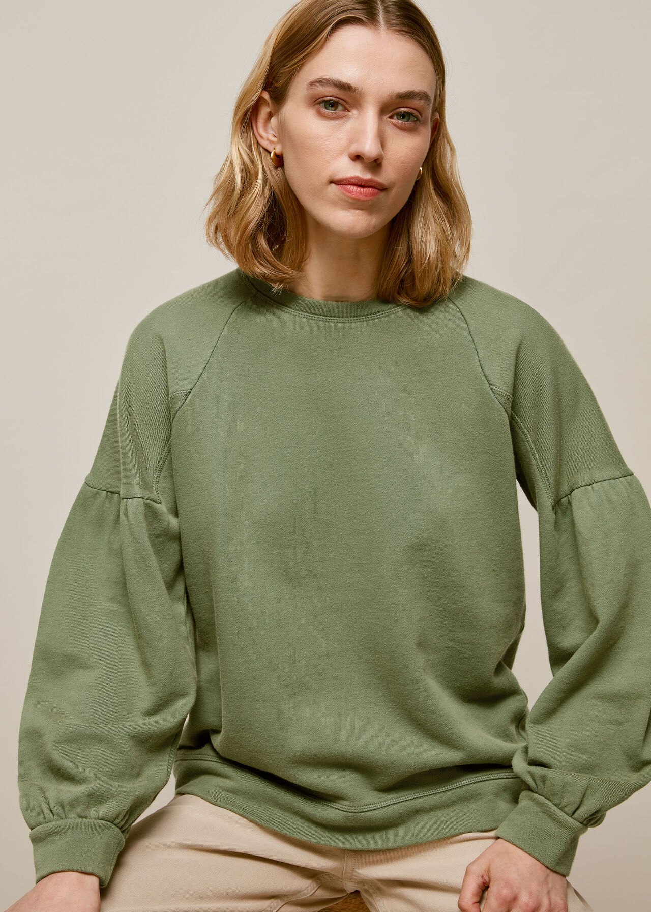 Gathered Sleeve Sweatshirt Pale Green