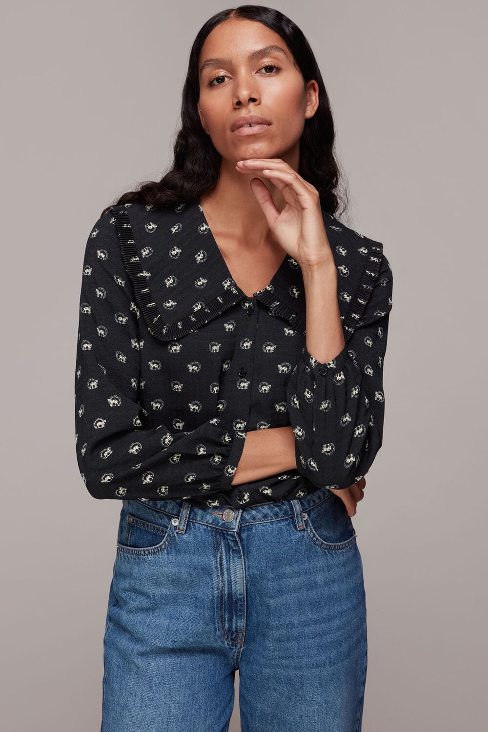 Horseshoe Print Collar Top