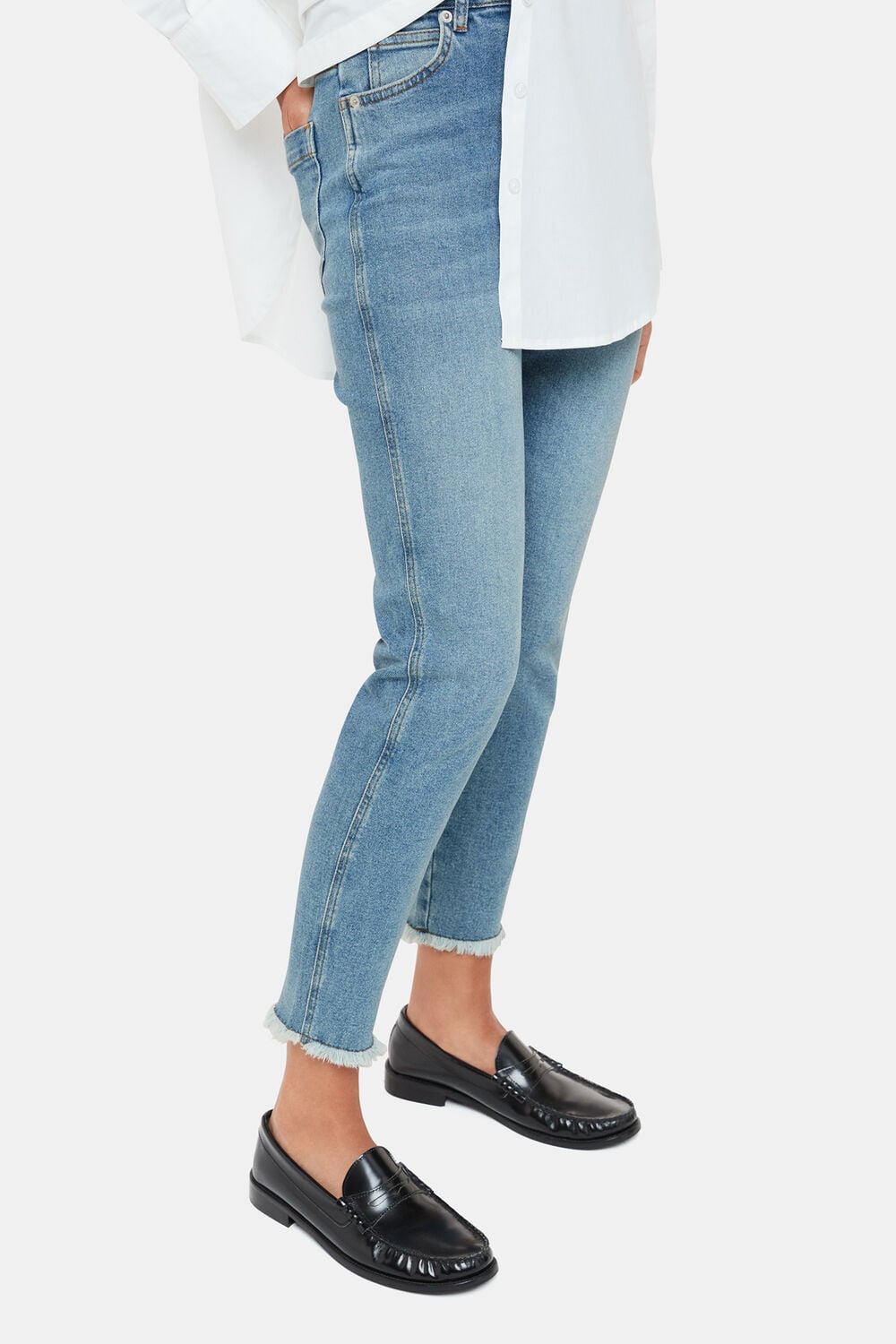 Stretch Slim Frayed Jean