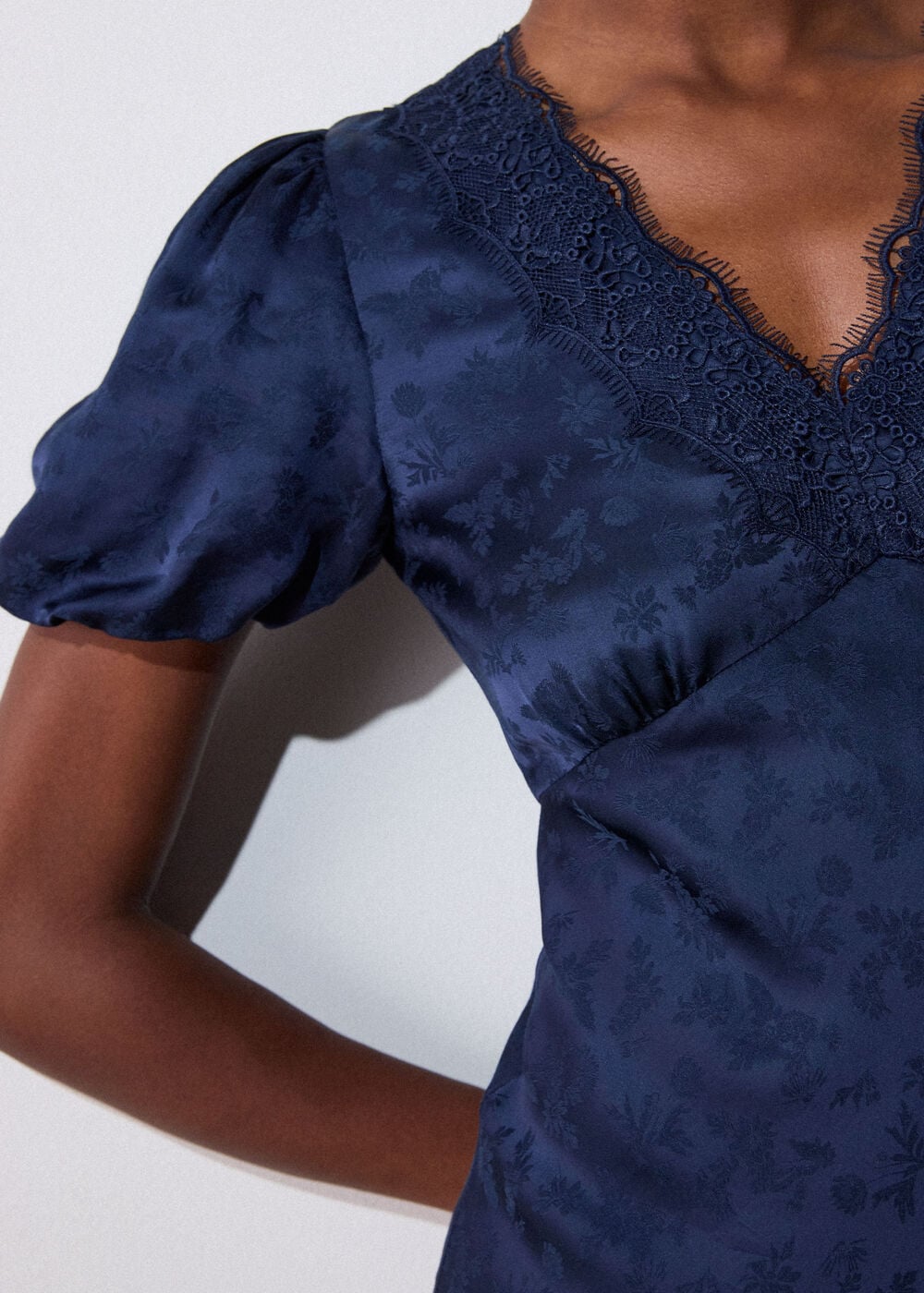 Jacquard V Neck Midi Dress