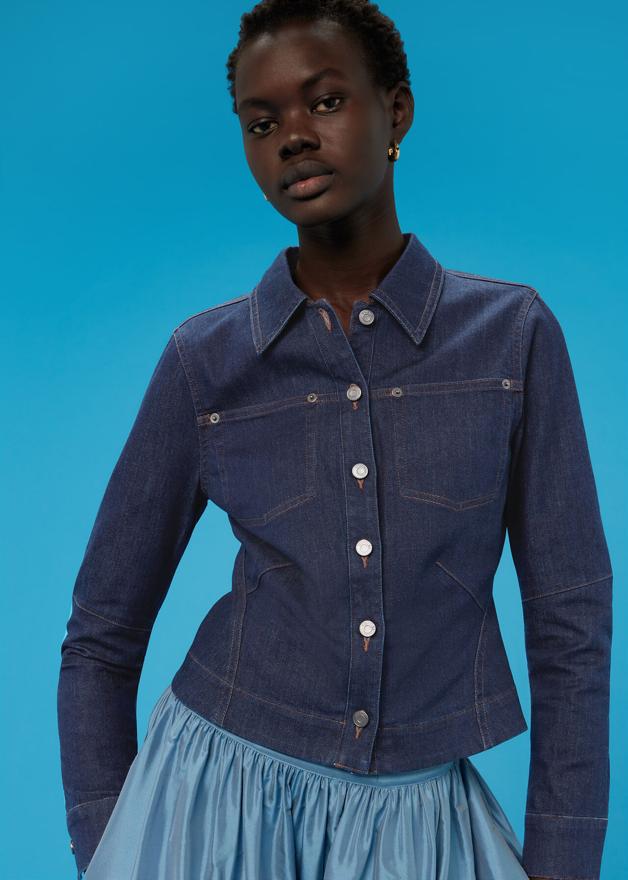 https://www.whistles.com/dw/image/v2/BDCH_PRD/on/demandware.static/-/Sites-whistles-master-catalog/default/dw3d06fa85/images/01703799112/whistles-denim-corset-top-denim-01.jpg?sw=1280&sh=1792&strip=false