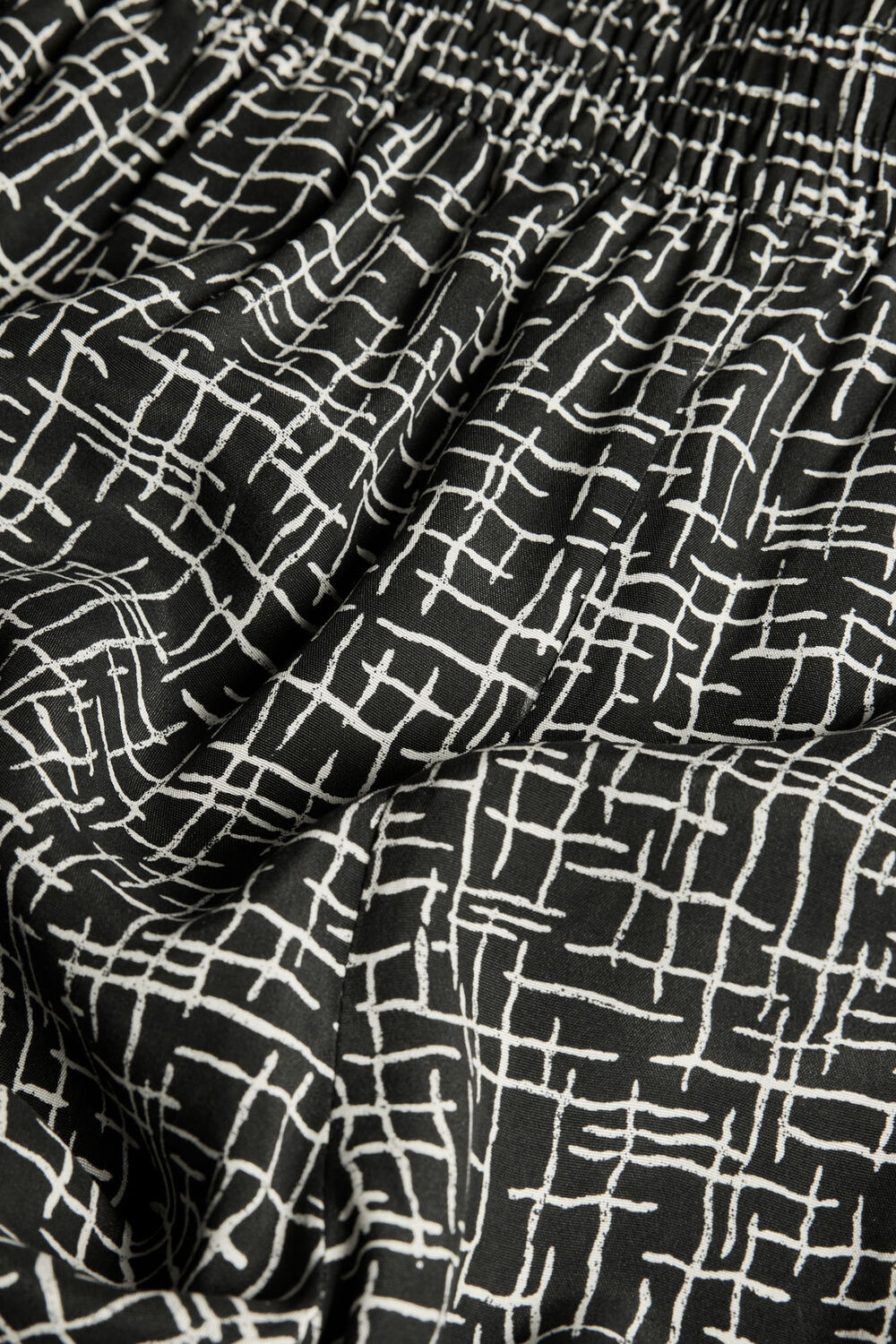 Black Woven Grid Crop Trouser