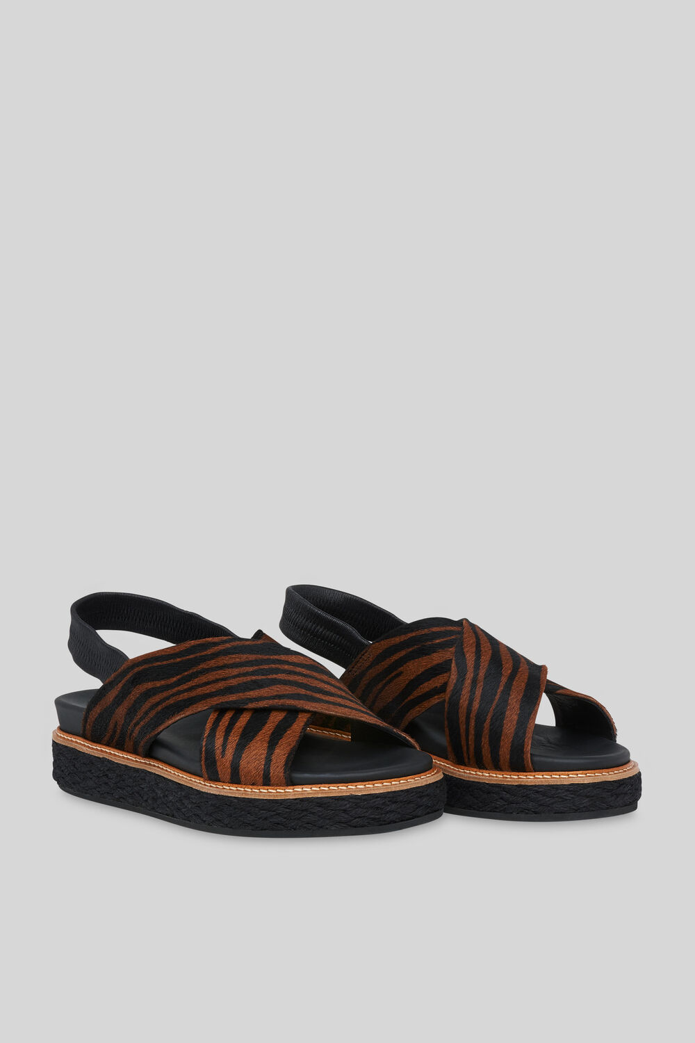 Robyn Tiger Cross Strap Sandal Brown/Multi