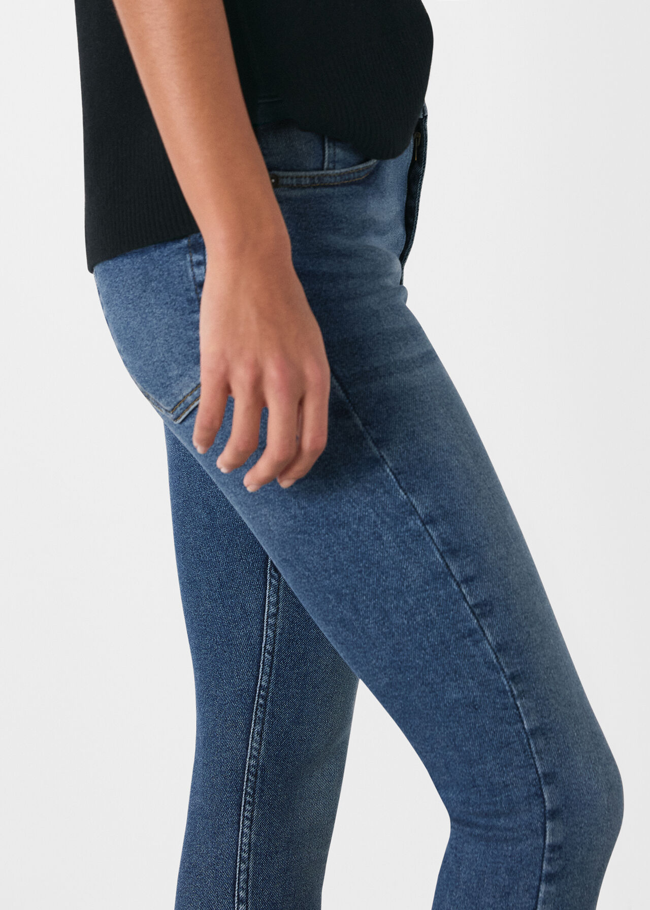 Stretch Sculpted Skinny Jean