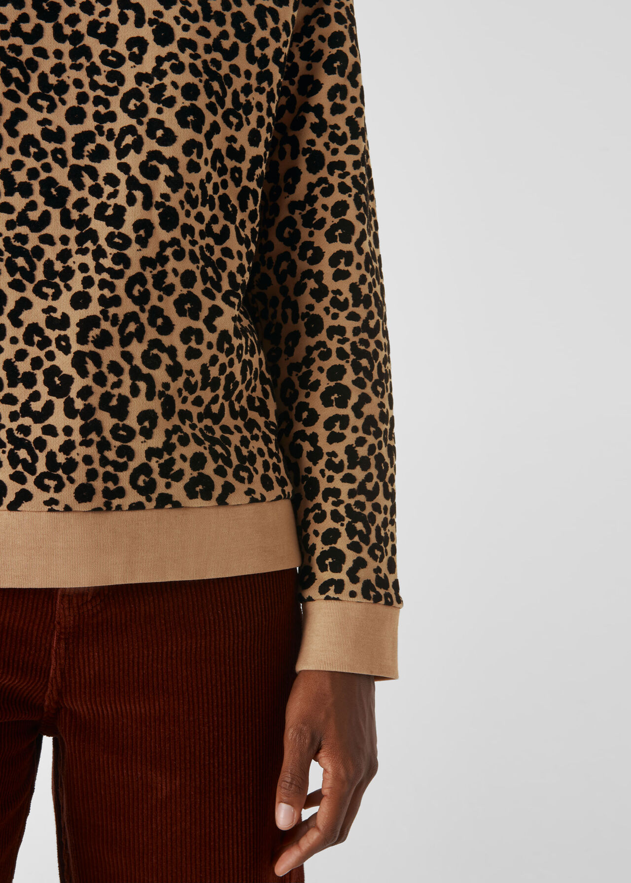 Flocked Leopard Sweatshirt Camel