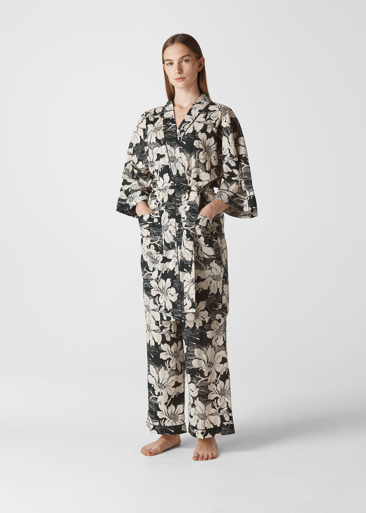 Birds Of Paradise Kimono Gown Black and White