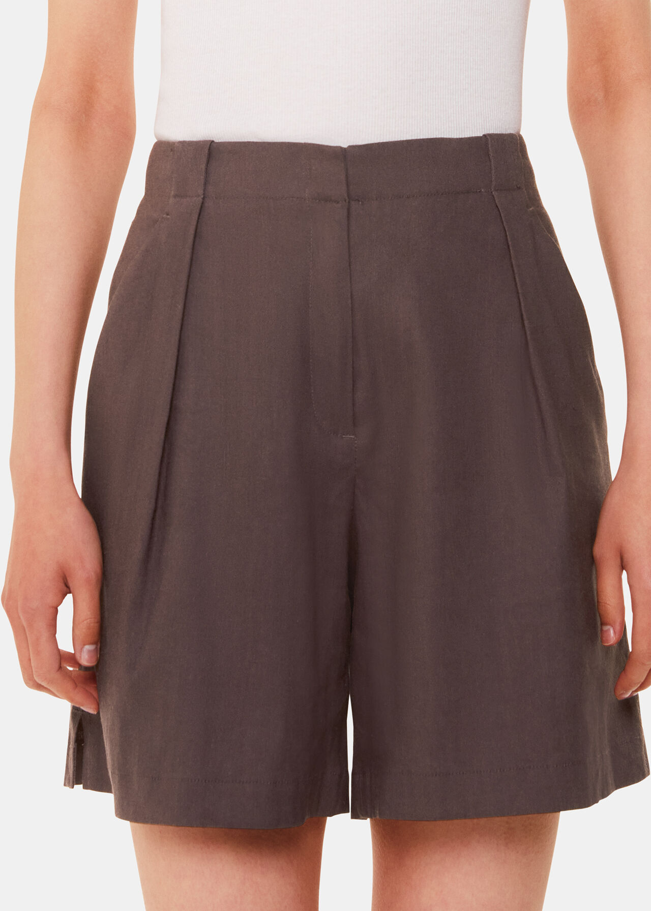 Mila Linen Blend Short