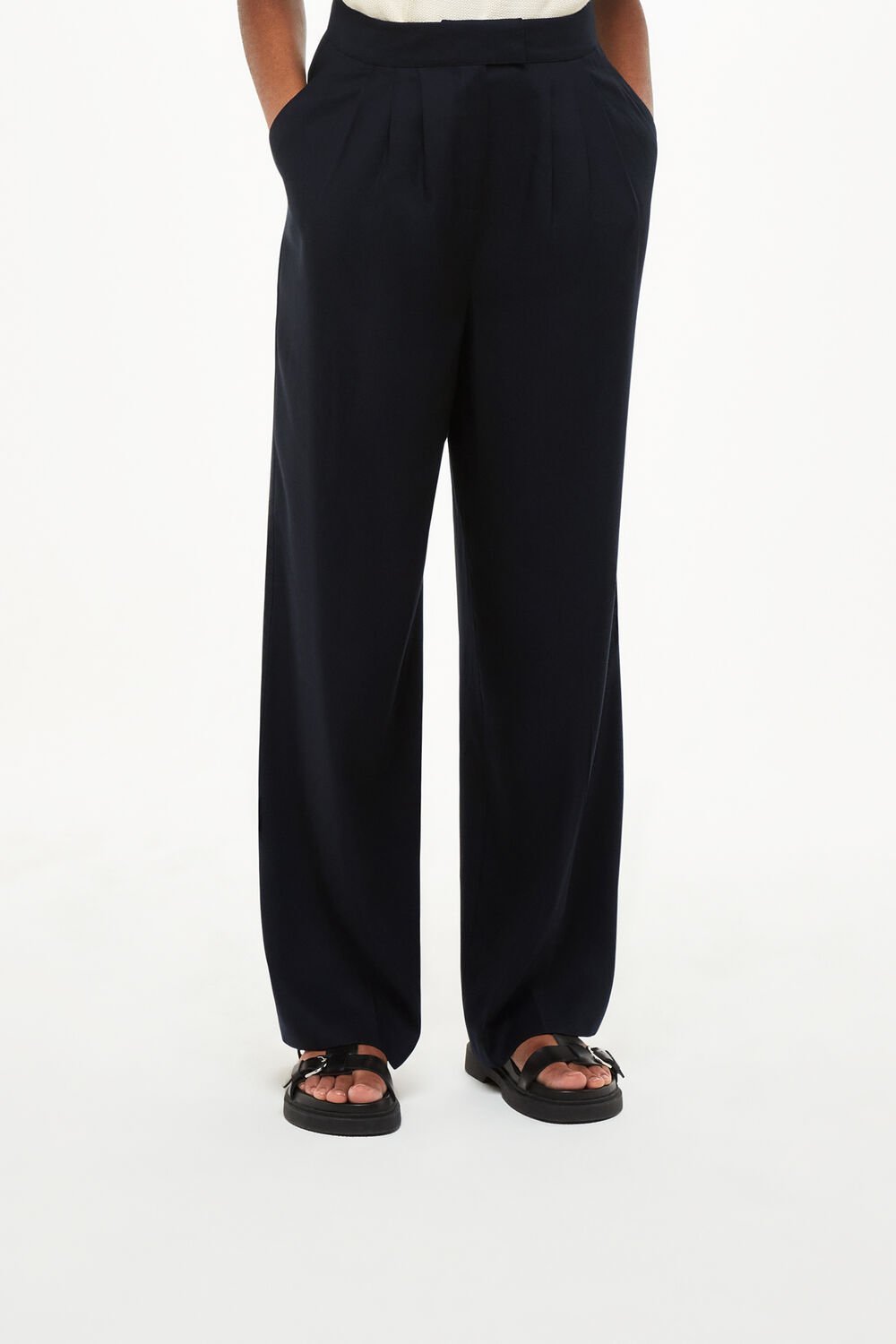 Black Fran Pleat Trouser