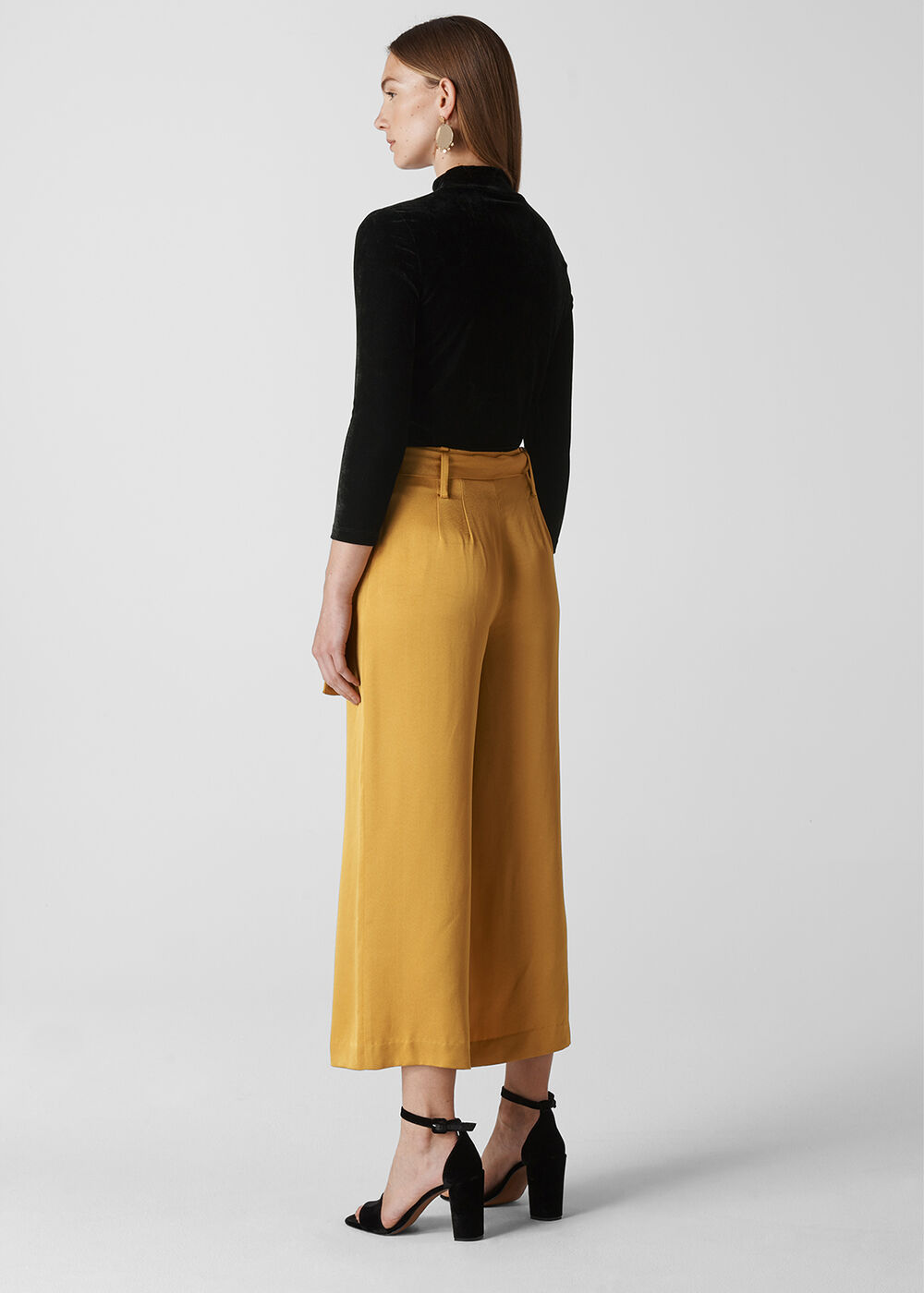 Turtle Neck Velvet Top