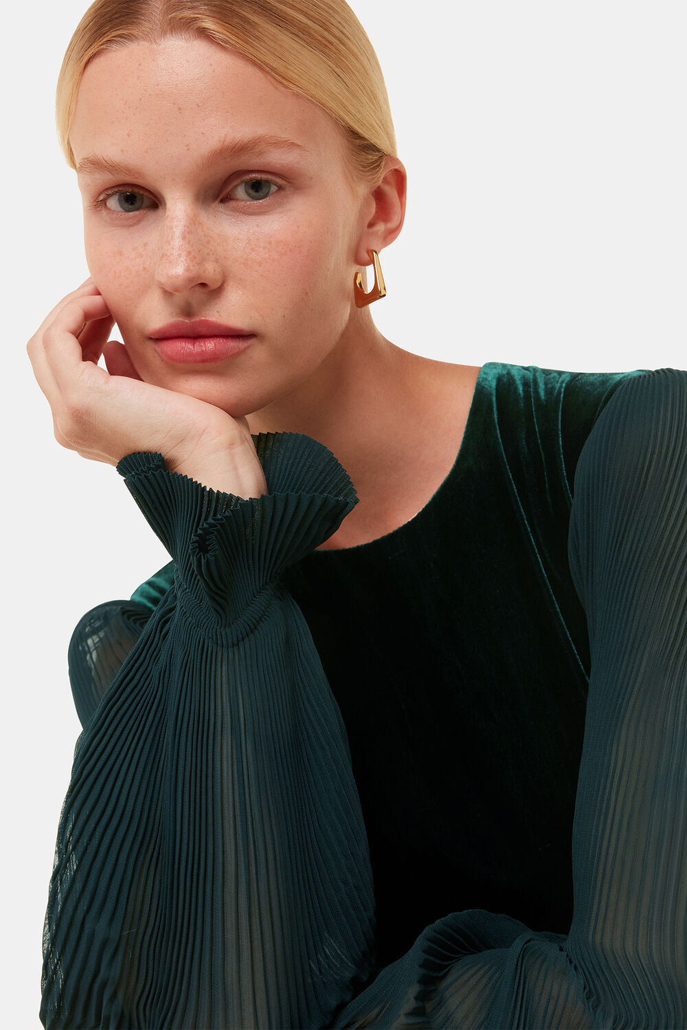 Dark Green Velvet Pleated Sleeve Dress