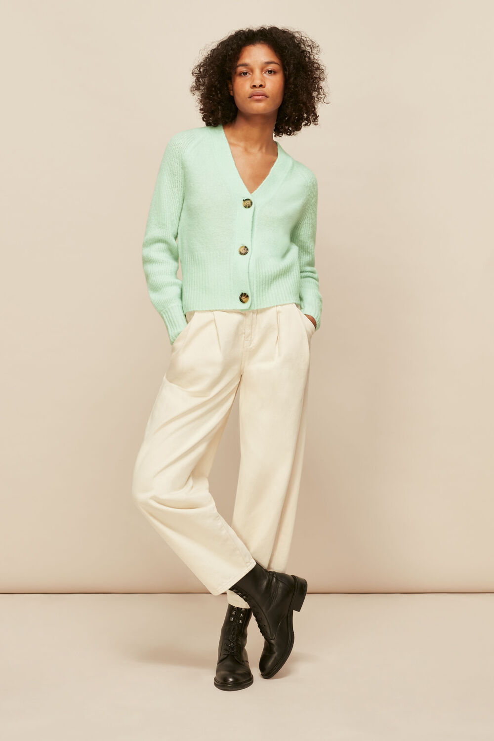 Full Sleeve Knitted Cardigan