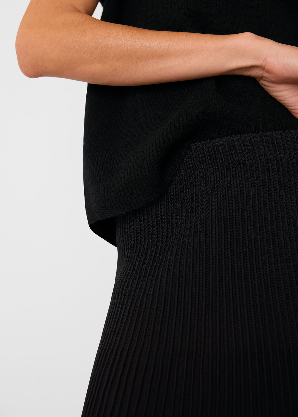 Knitted Pleated Skirt