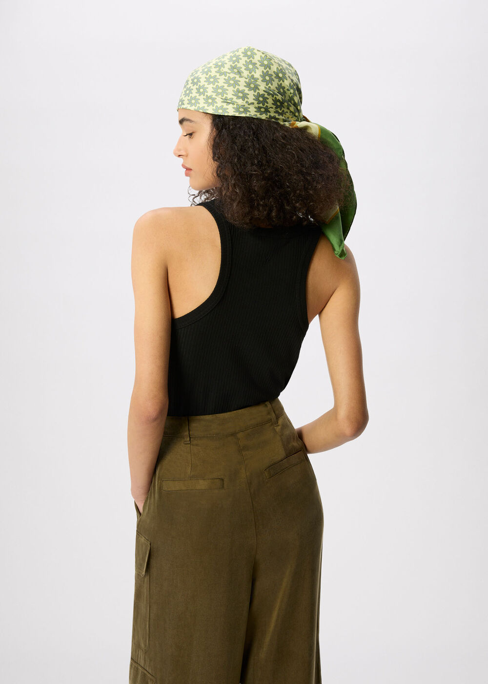 Ultimate Ribbed Scoop Vest