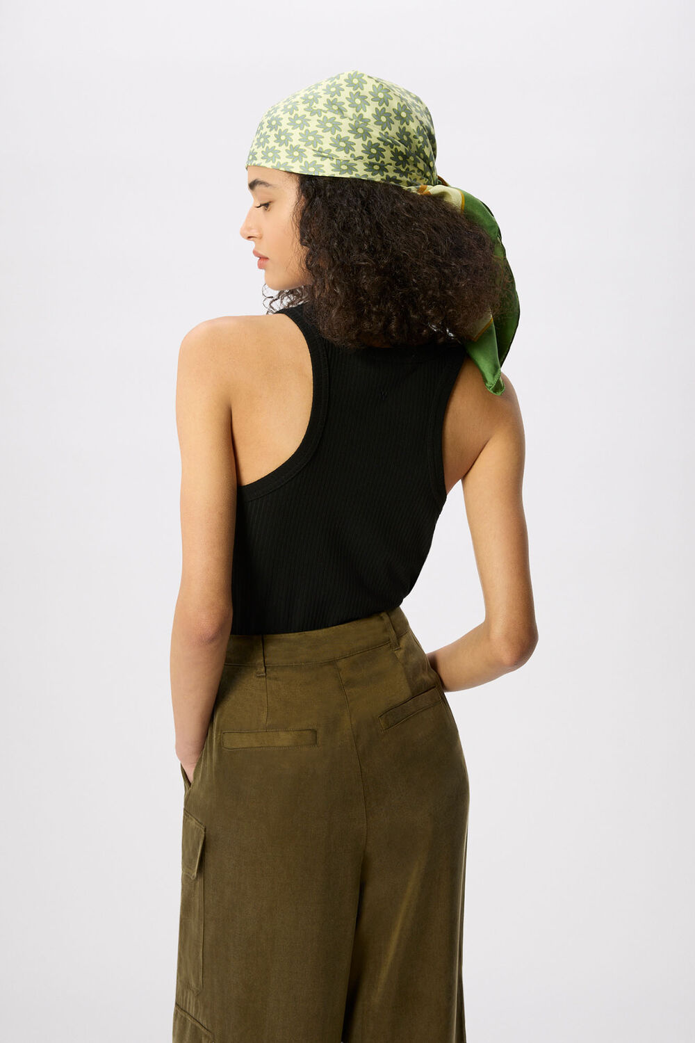 Black Ultimate Ribbed Scoop Vest