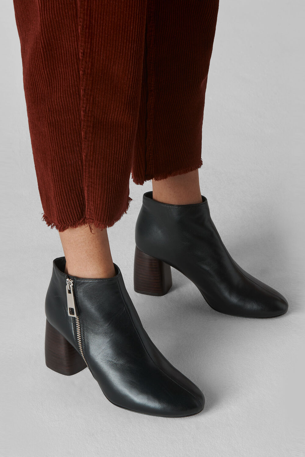 Pippa Side Zip Boot Black