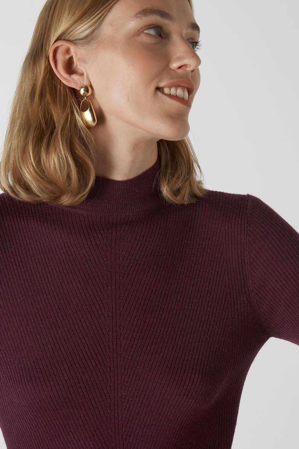 Merino Wool Roll Neck Knit Burgundy