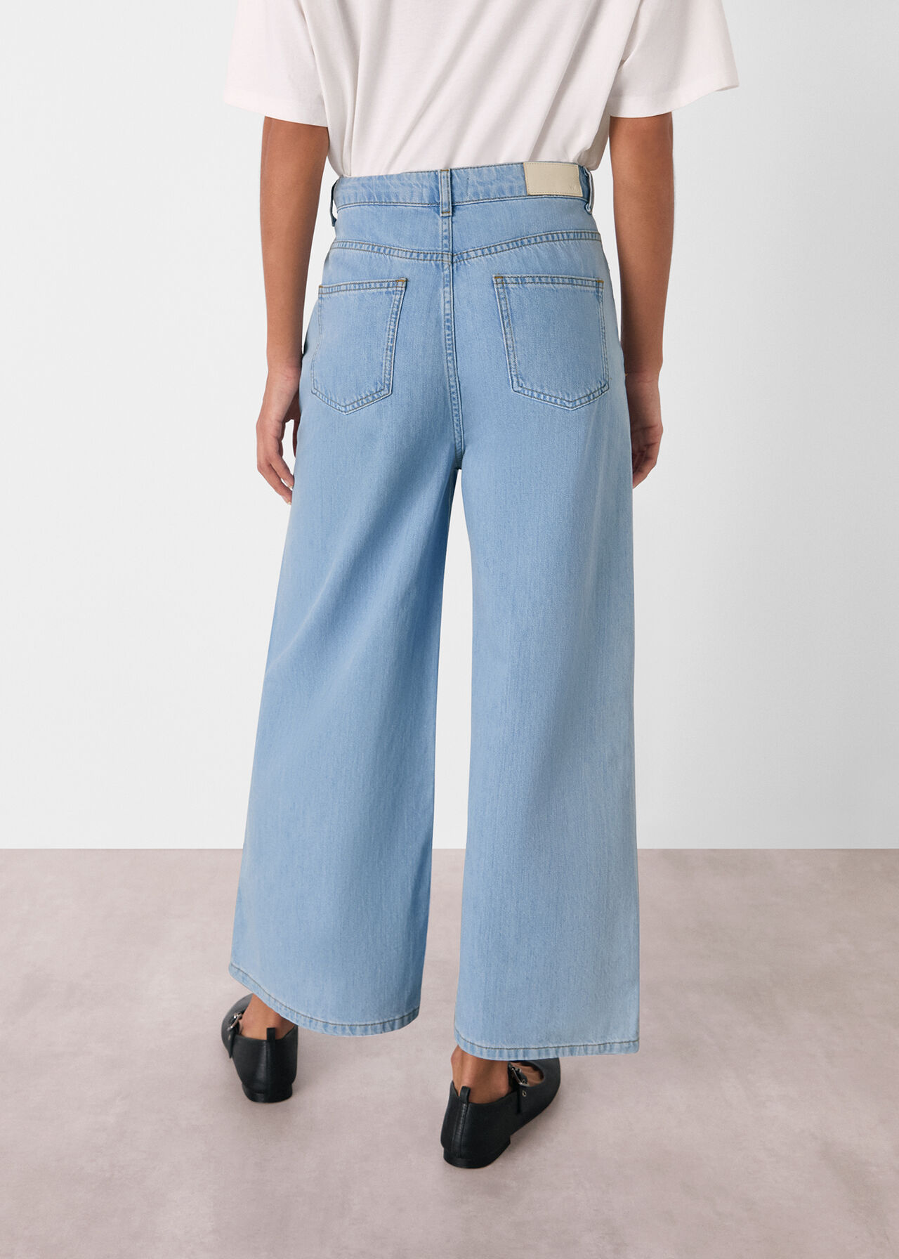 Wide Leg Cropped Jean