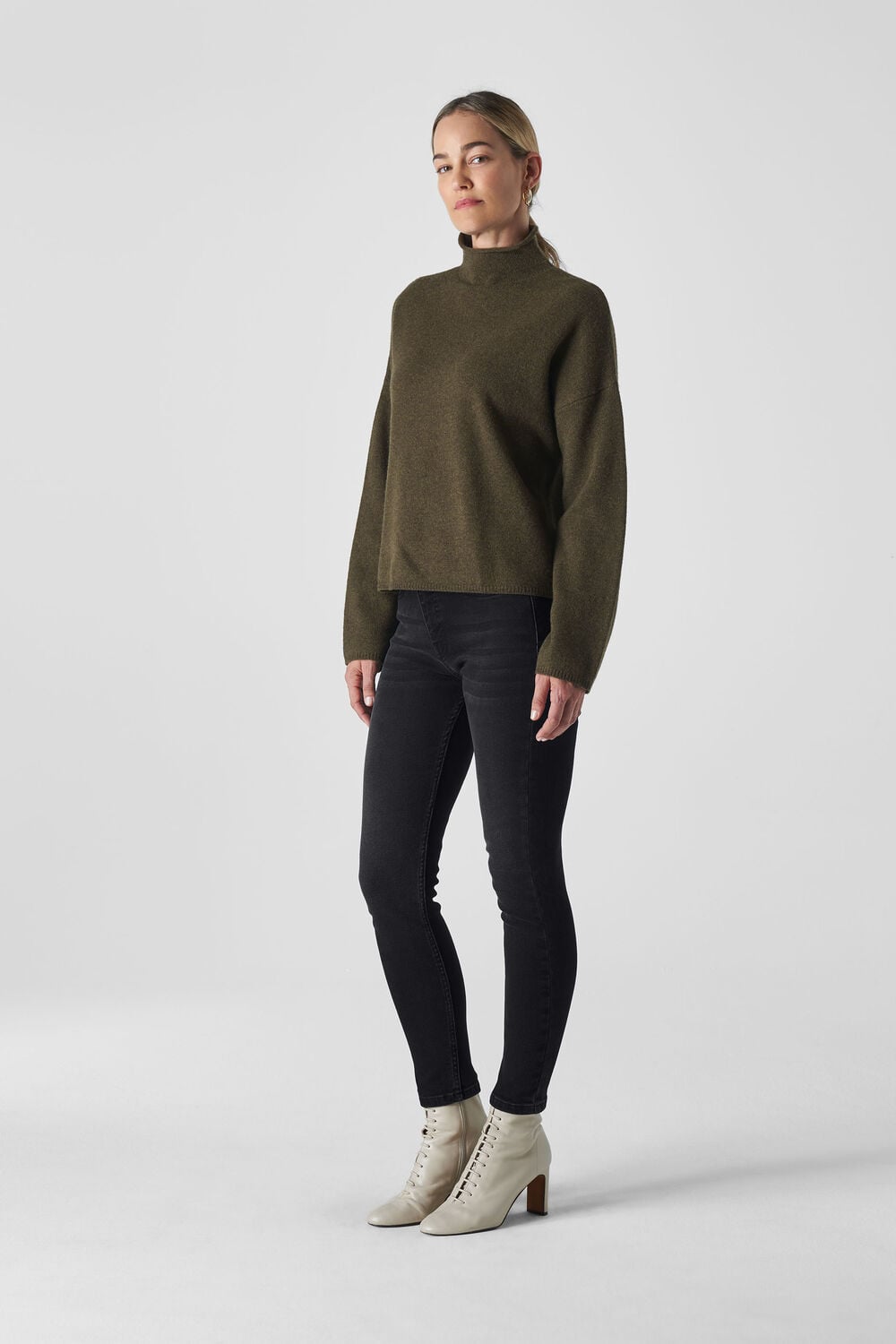 Black Stretch Sculpt Skinny Jean