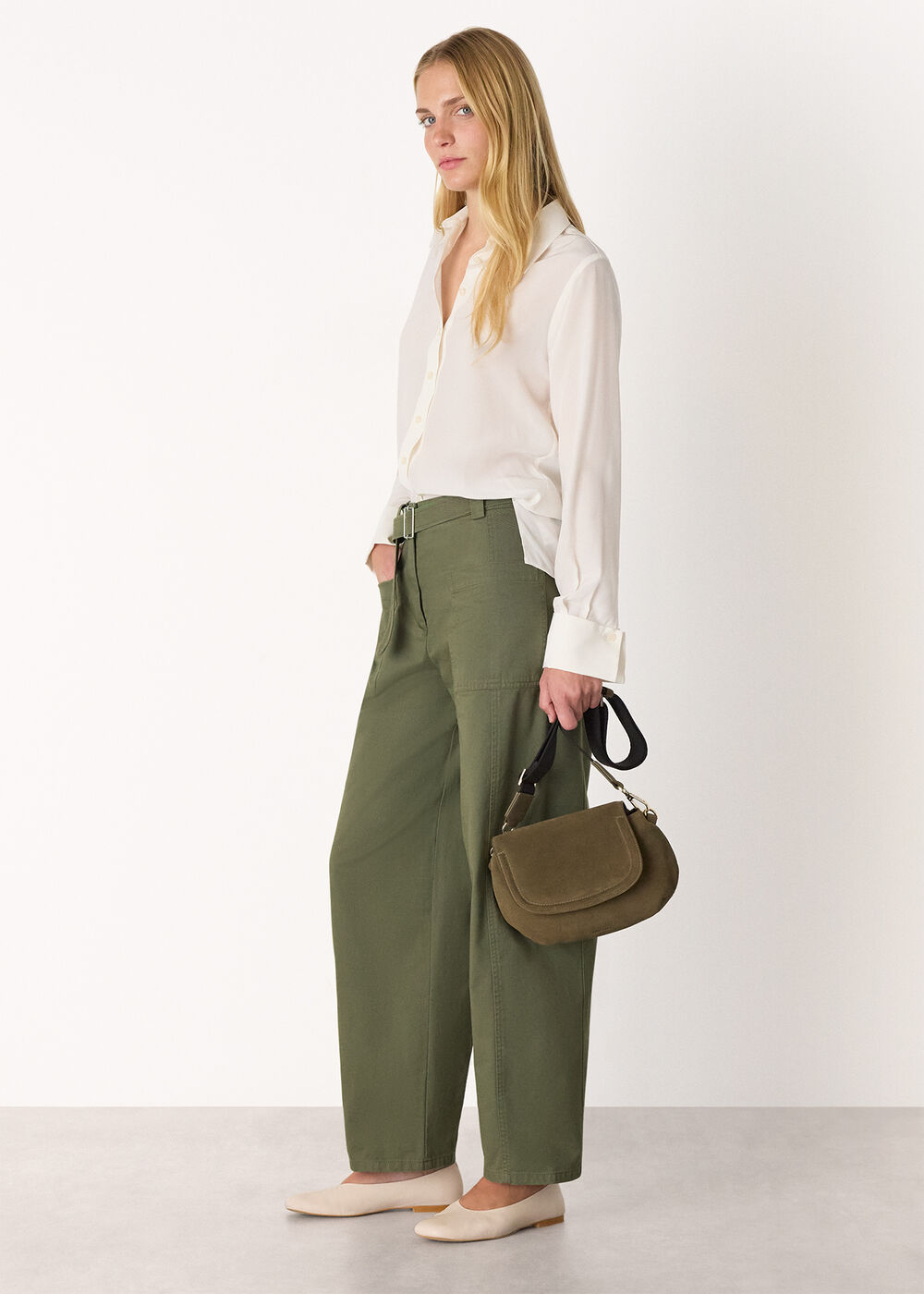 Belted Cotton Barrel Trouser