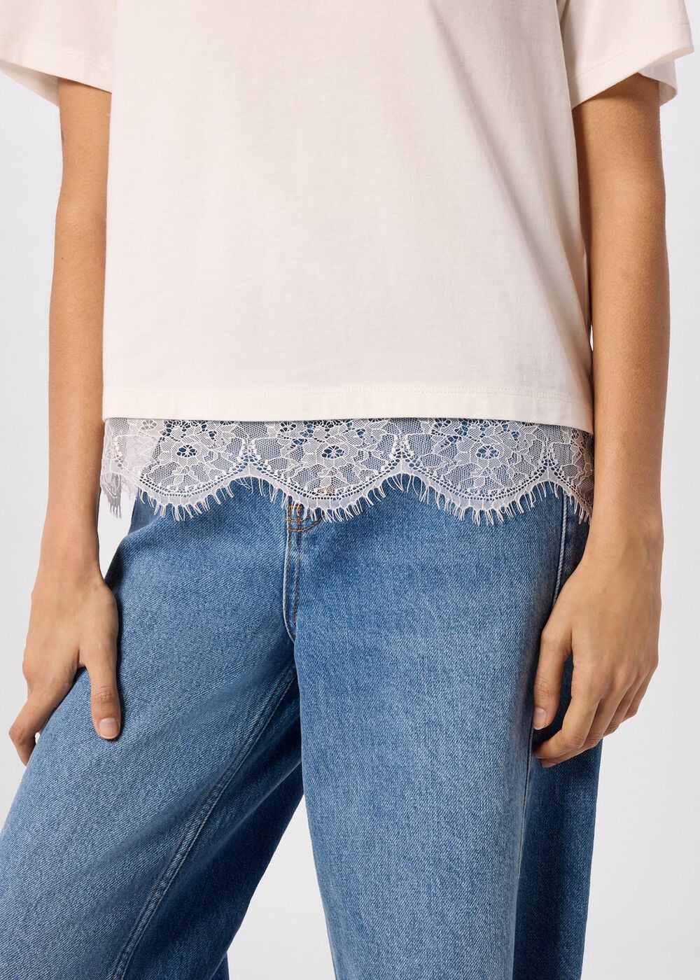 Lace Trim Detail Tee