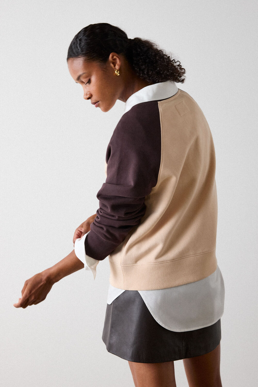 Brown Contrast Sleeve Sweat