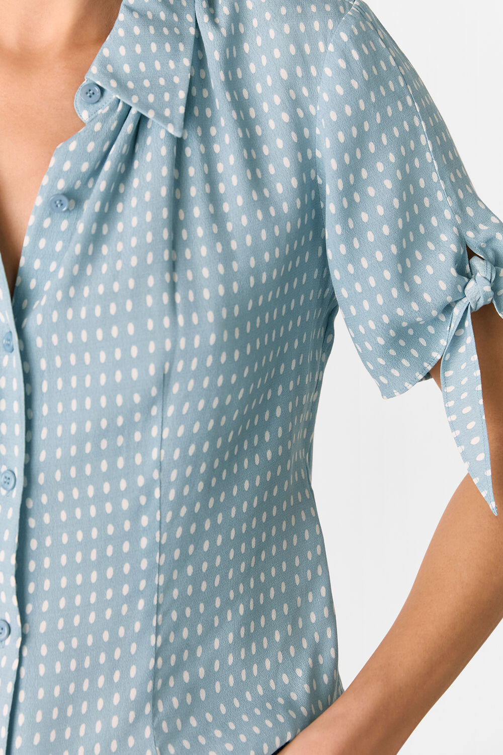 Oval Spot Tie Sleeve Shirt