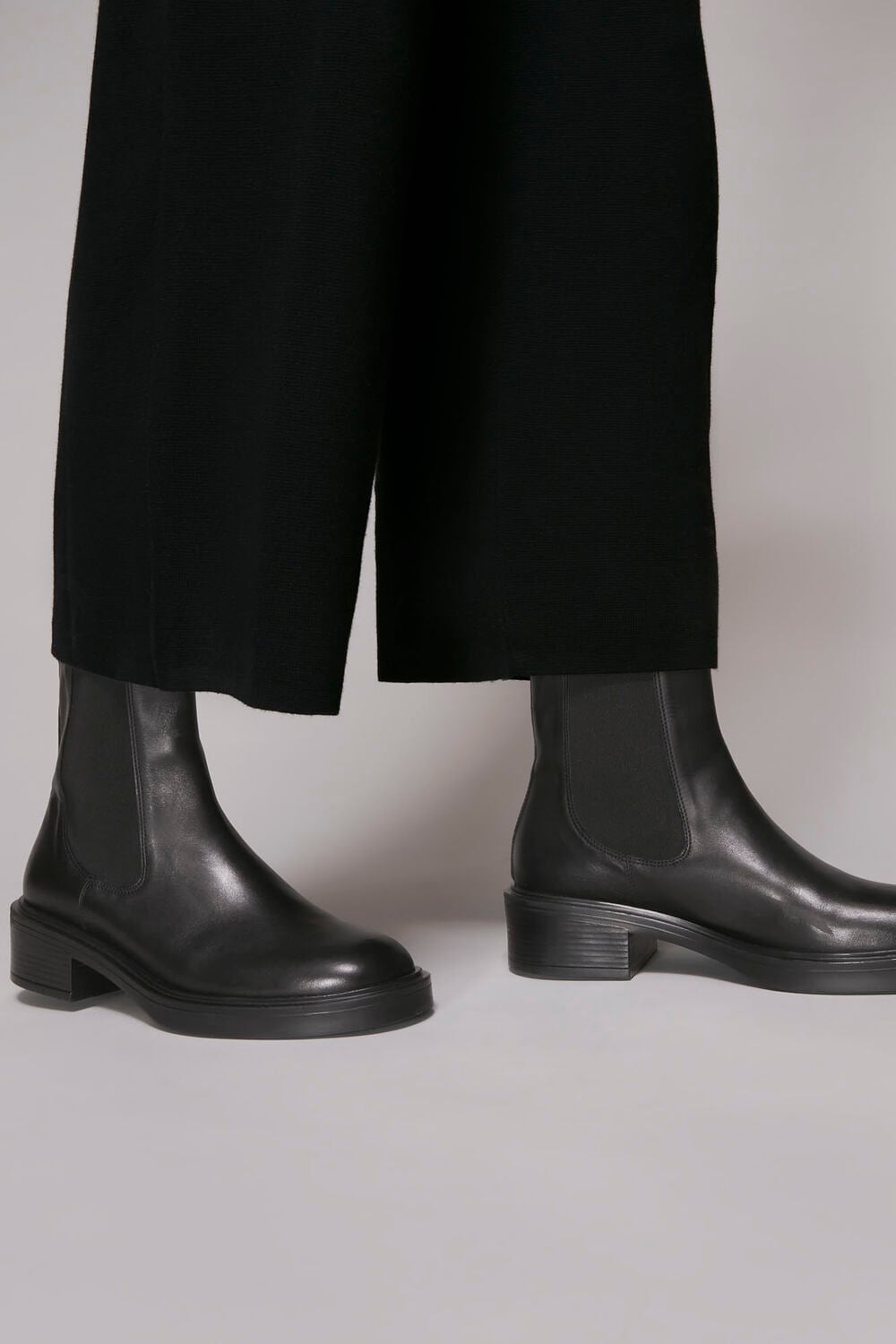 Rue Elasticated Chelsea Boot