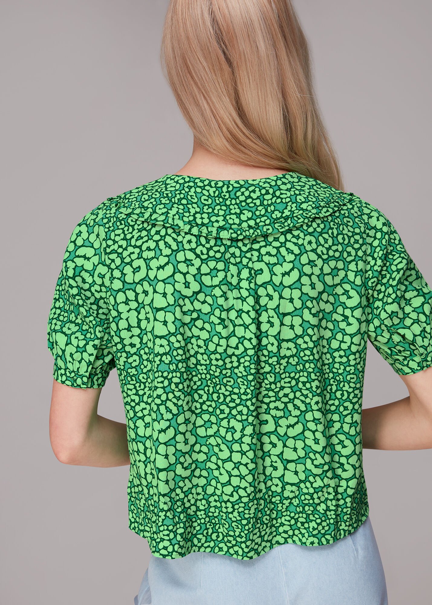 ウィッスルズ WHISTLES Leopard Petals Collar Top （Green/Multi） Green/Multi Leopard Petals Collar Top | WHISTLES | Whistles US |