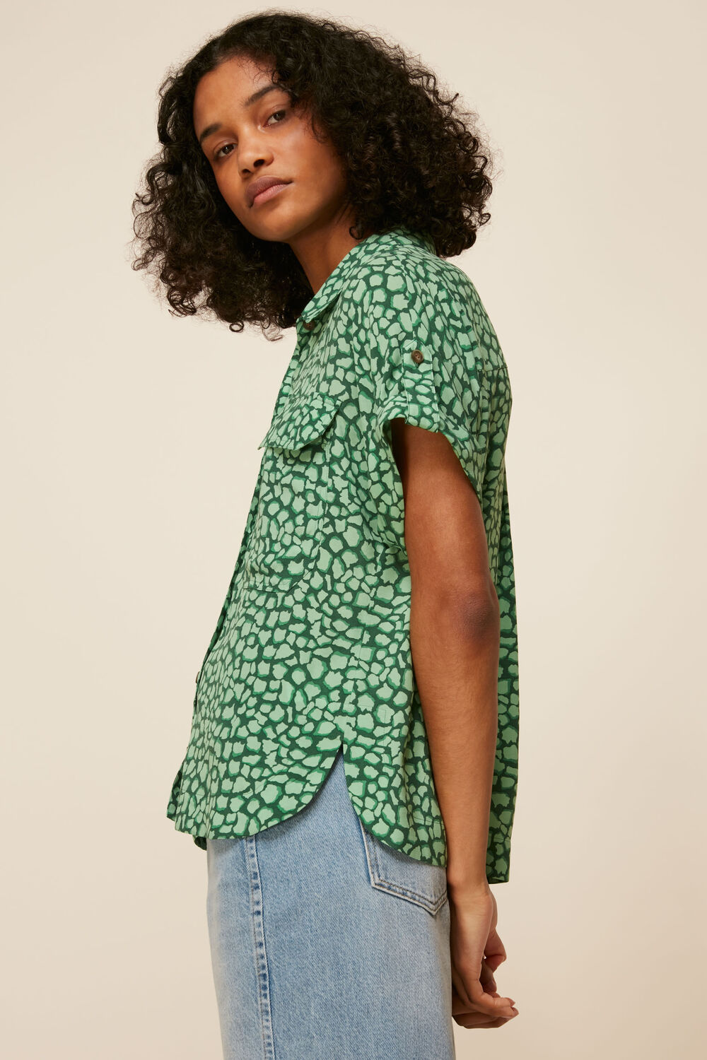 Giraffe Animal Pocket Shirt