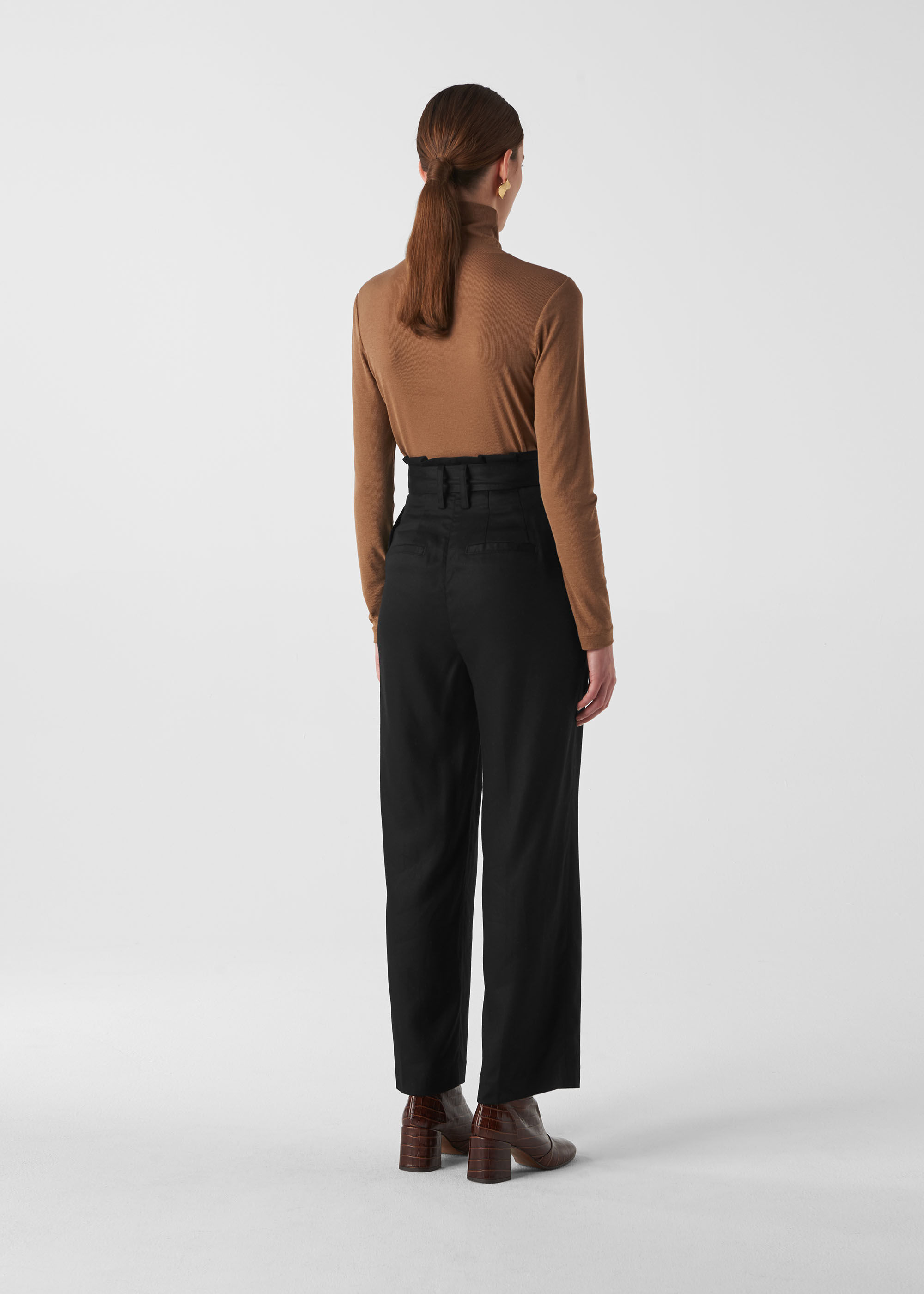 Black Yasmin High Waist Trouser 