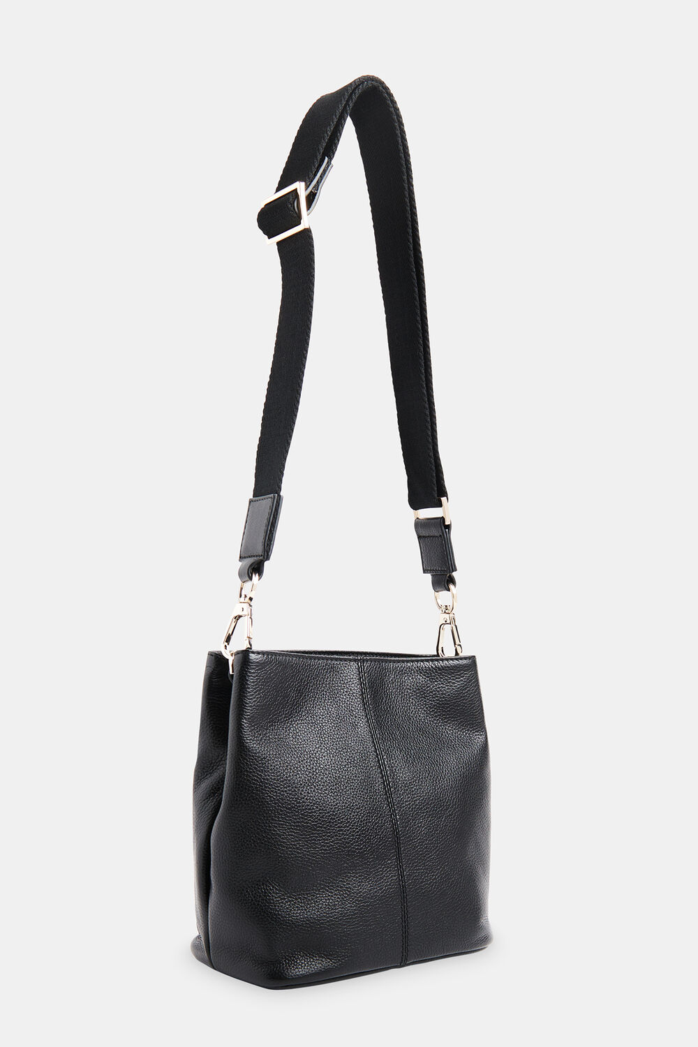 Dion Bucket Bag