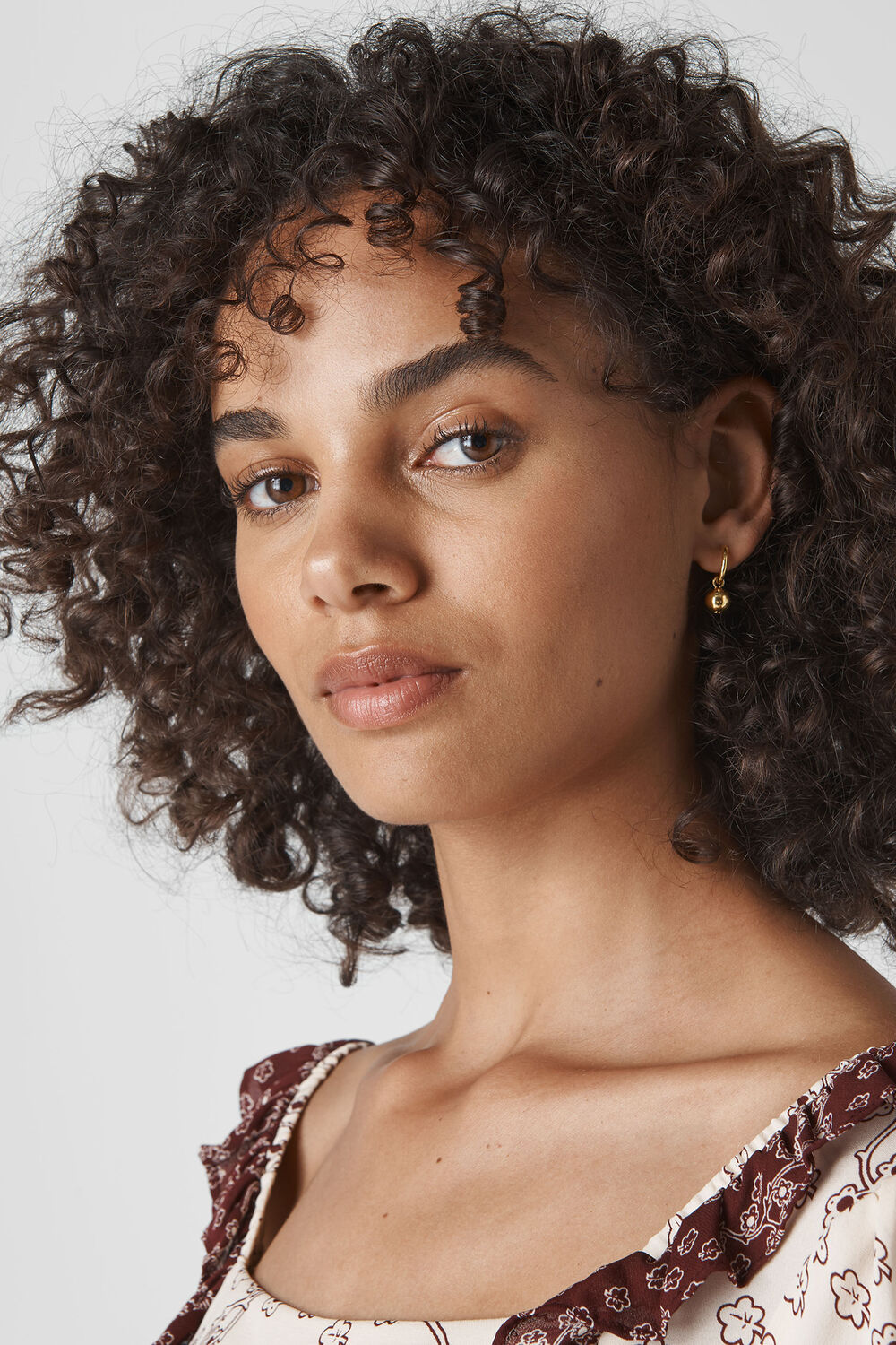 Mini Hoop Sphere Earring Gold