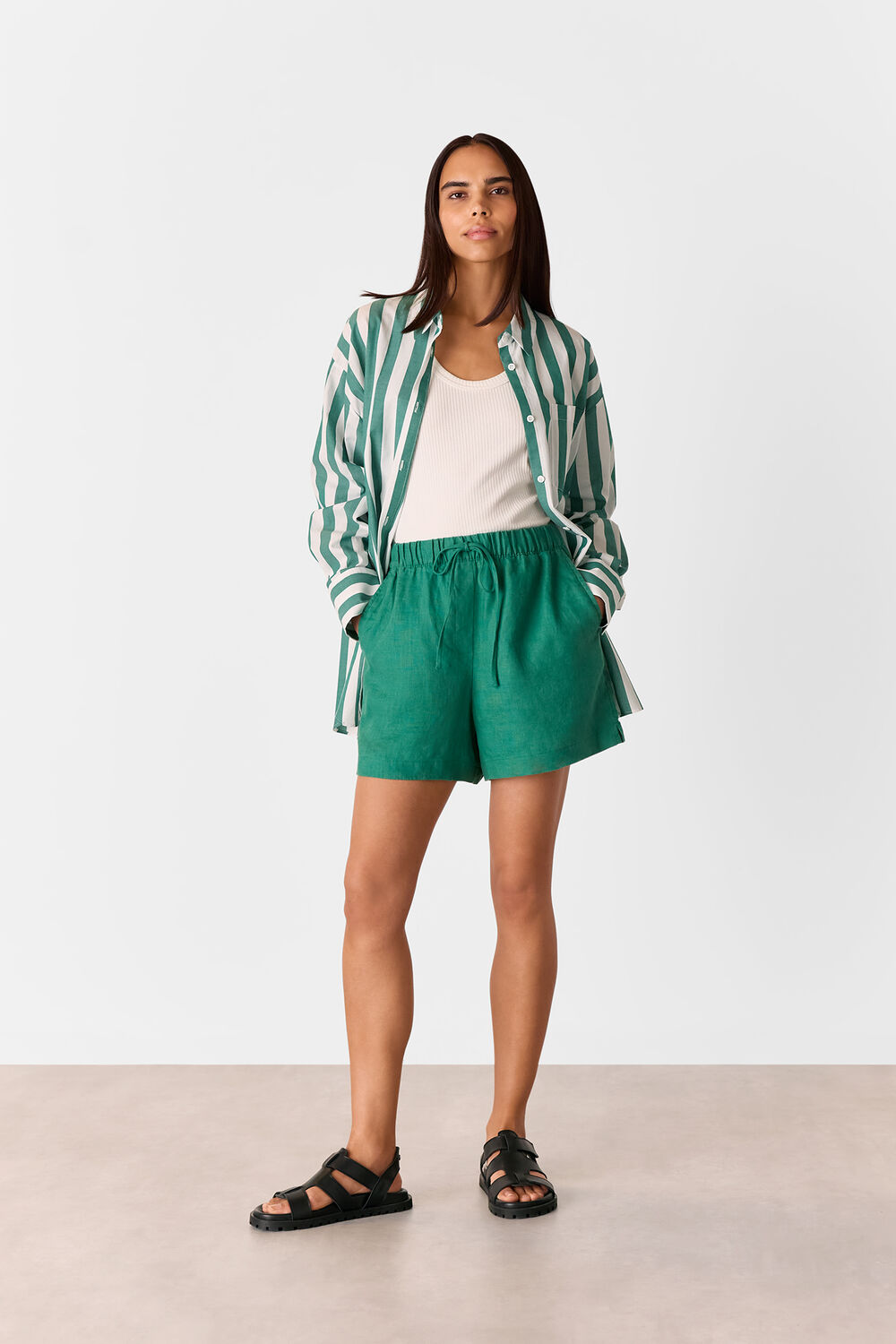 Green Linen Elasticated Short