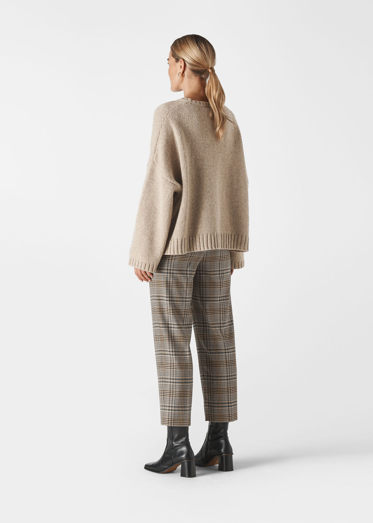 Oversized V Neck Wool Knit Neutral