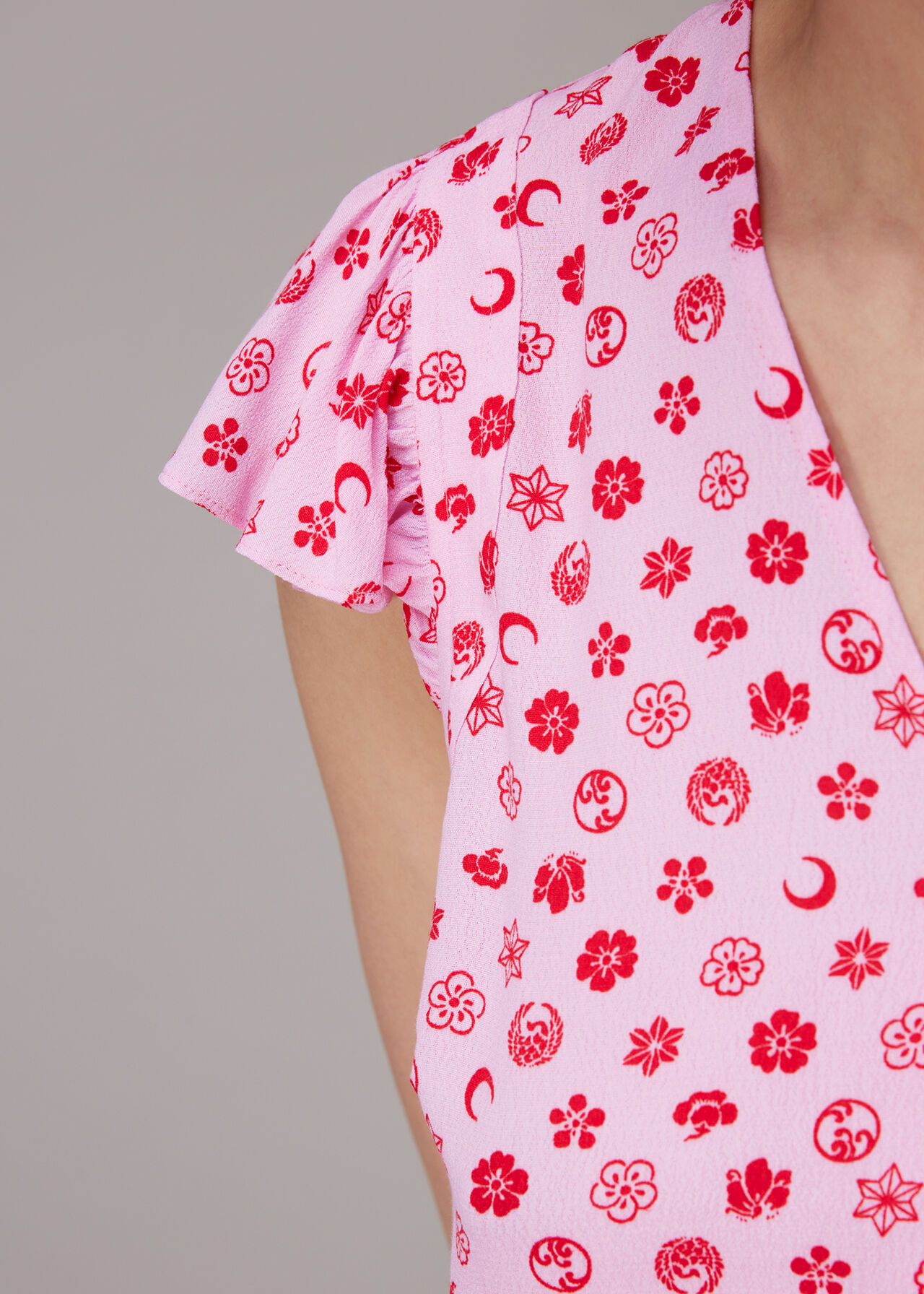Moon Floral Frill Sleeve Top