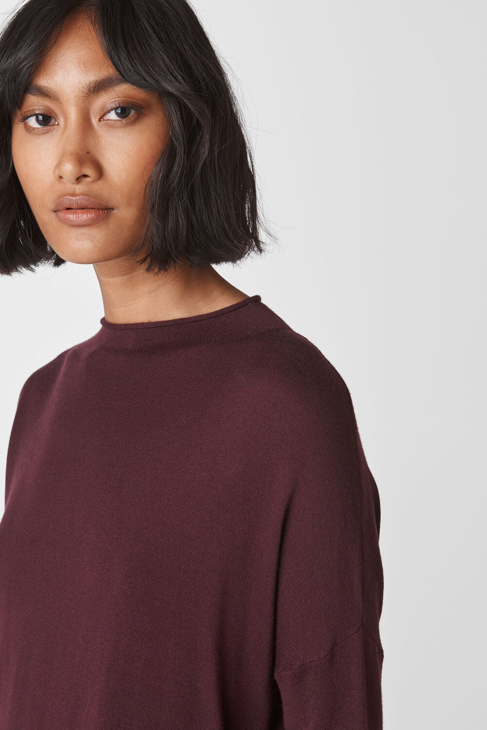 Relaxed Grown On Neck Knit Burgundy