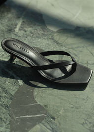 Toe Post Kitten Heel Mule