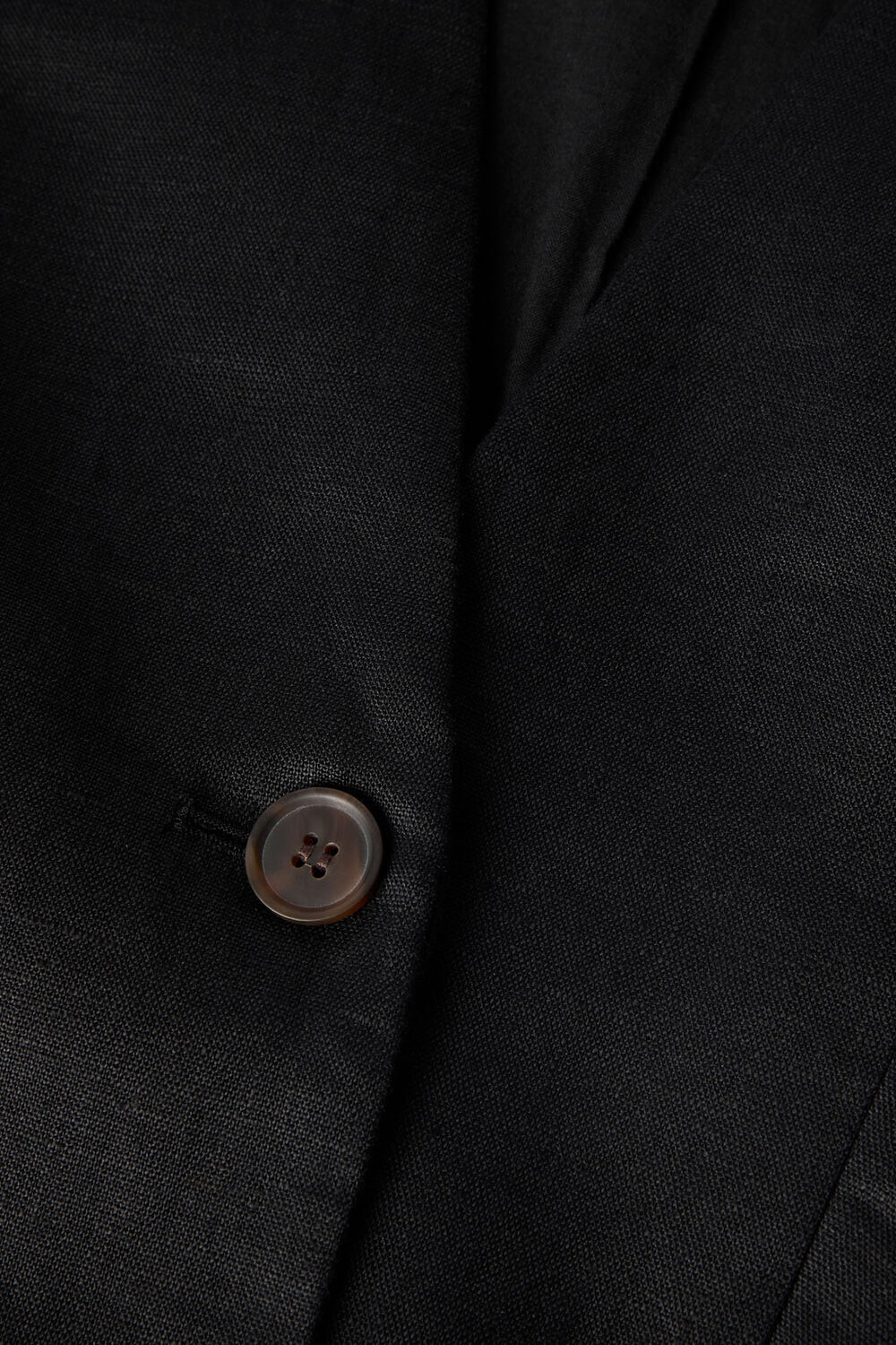 Black Petite Collarless Linen Blazer
