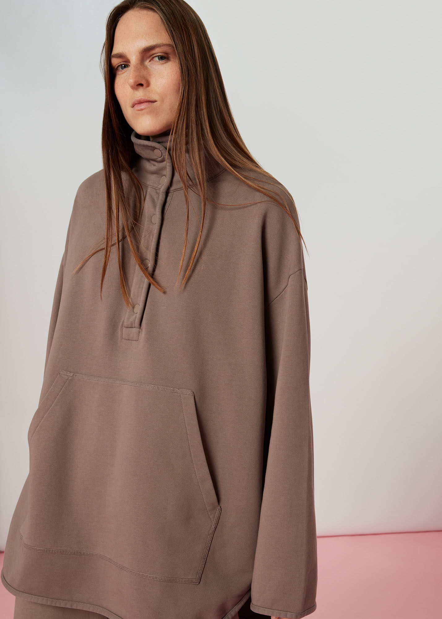 High neck outlet sweatshirts
