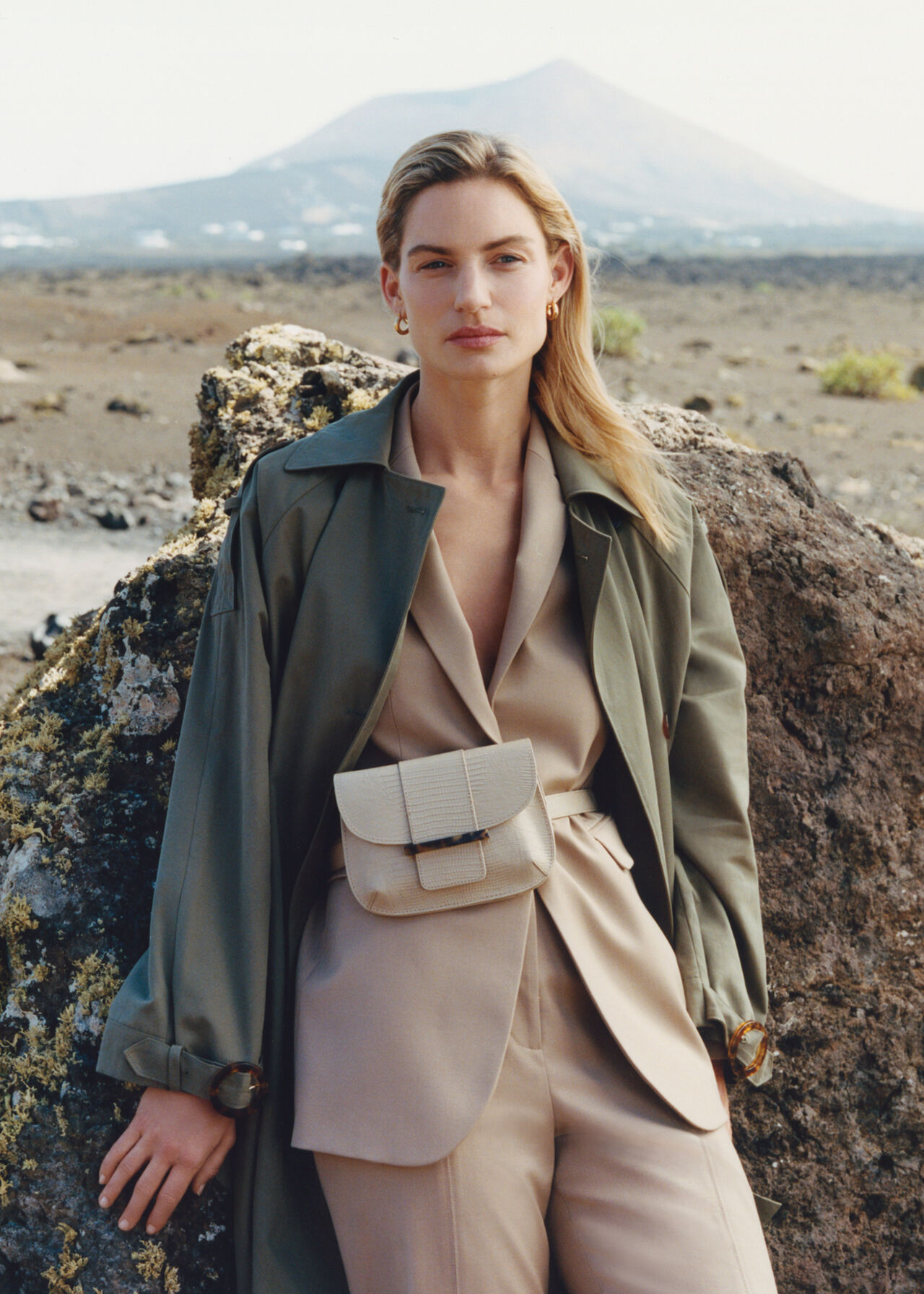 Izzey Trench Coat Khaki