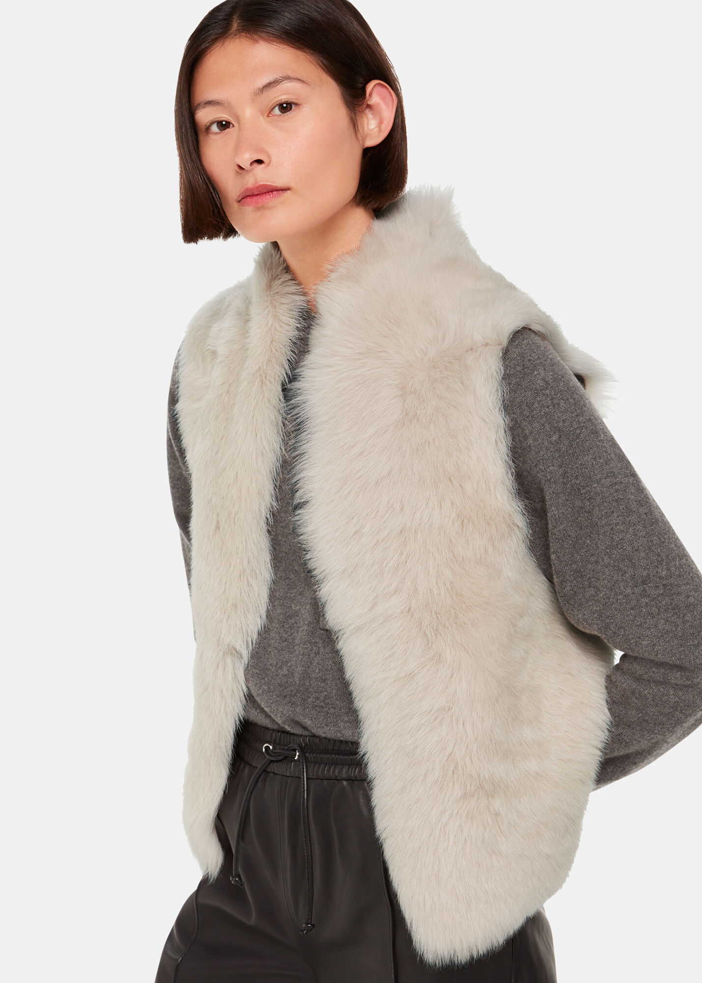 Short clearance fur gilet