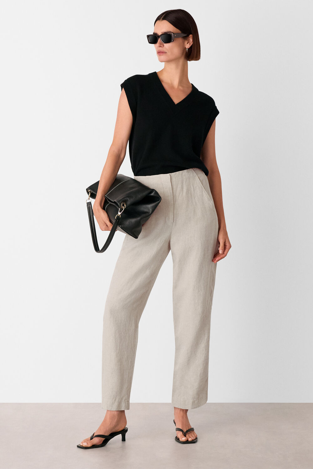 Oatmeal Linen Barrel Trouser