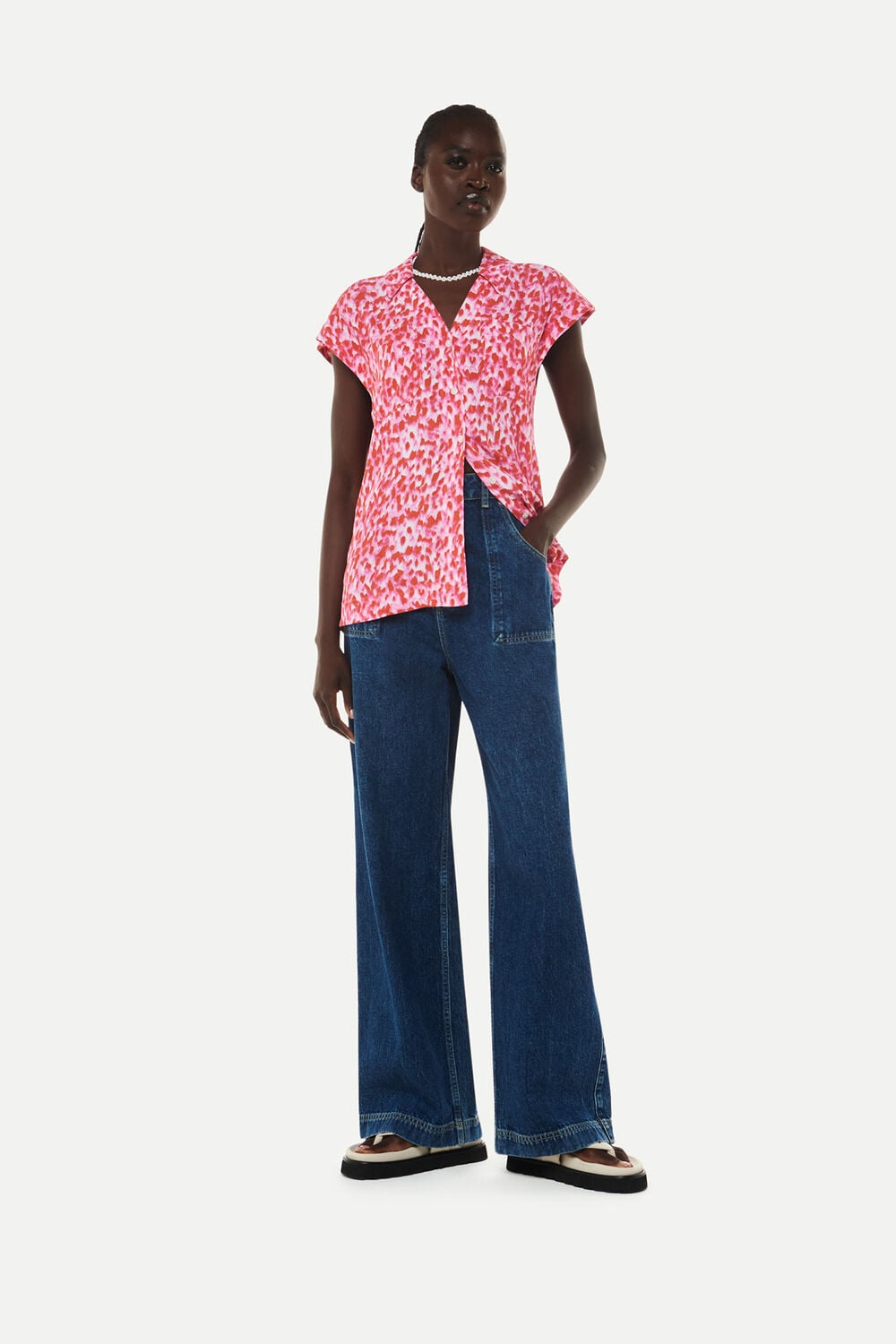 Pink Blurred Strokes Print Shirt