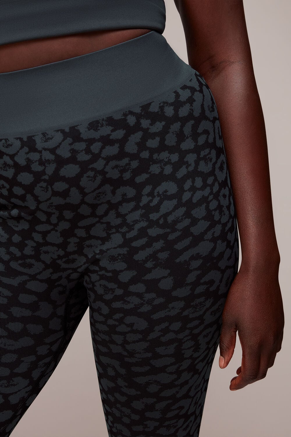 Black Animal Seamless Sports Legging