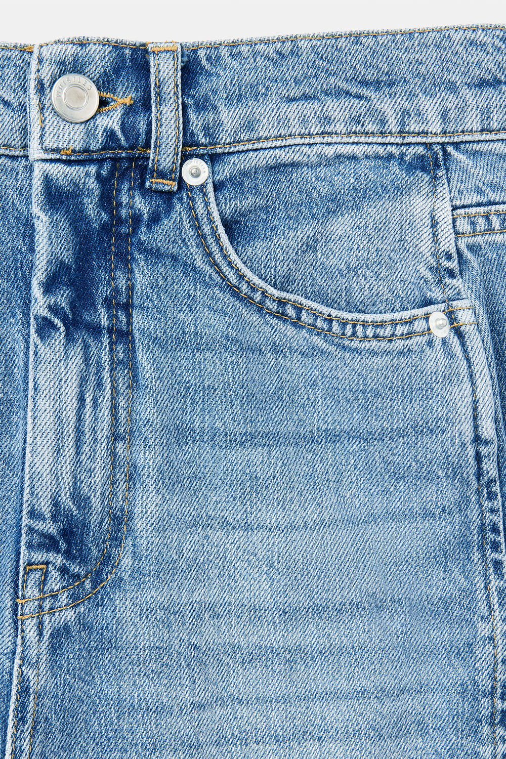 Authentic Barrel Leg Jean