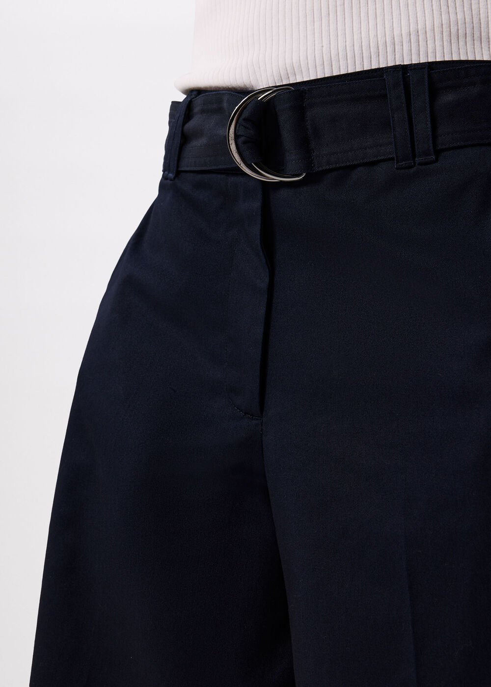 Compact Cotton Bermuda Short