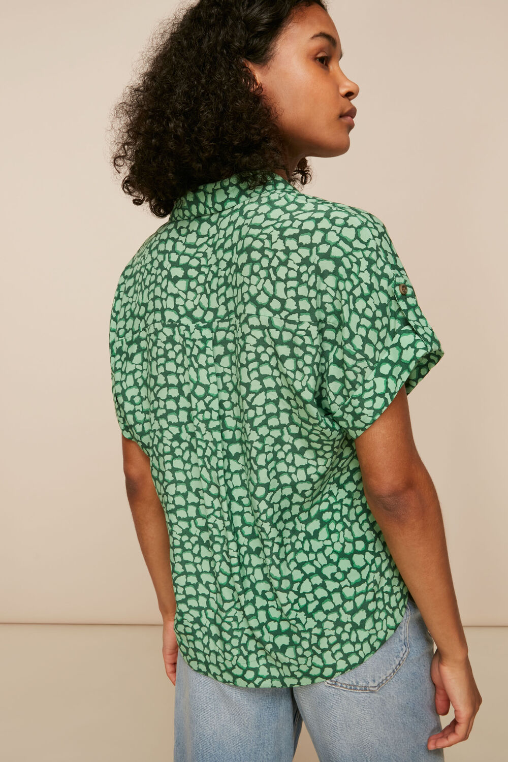 Giraffe Animal Pocket Shirt